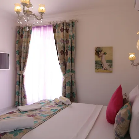 Ruezgar Guelue Hotell