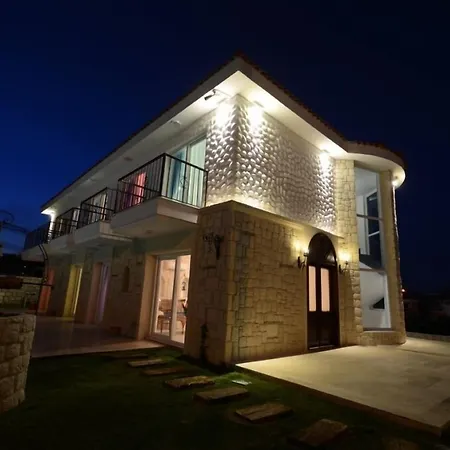 Ruezgar Guelue Hotell 2*