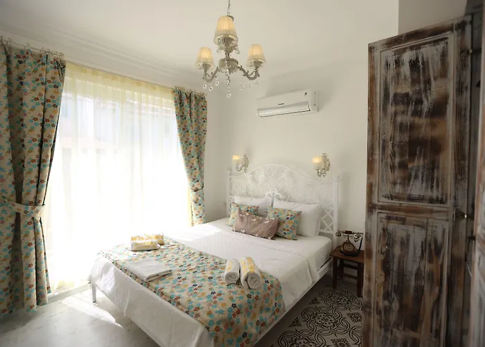 Ruezgar Guelue Szálloda Alacati