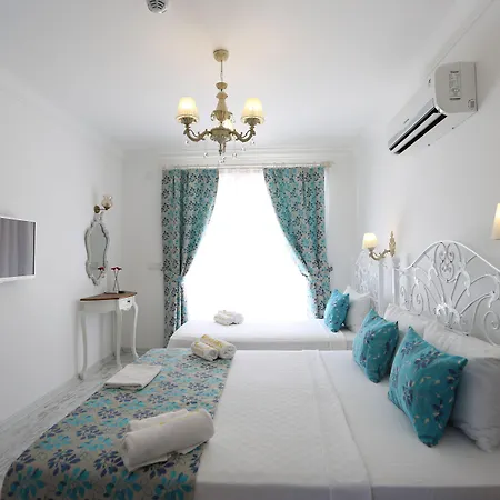 Ruezgar Guelue Alacati